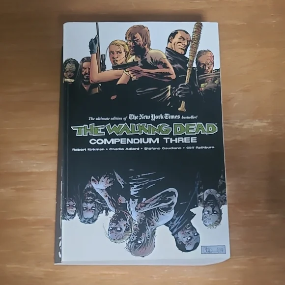 The Walking Dead Compendium Three - Picture 1 of 3